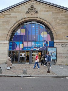 Exposition à La Halle des Blancs Manteaux à Paris 4ème