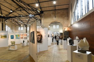 Exposition dans la Halle des Blancs Manteaux à Paris 4ème