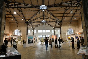 Exposition dans la Halle des Blancs Manteaux à Paris 4ème